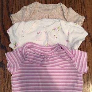 Set of three Gap bodysuits