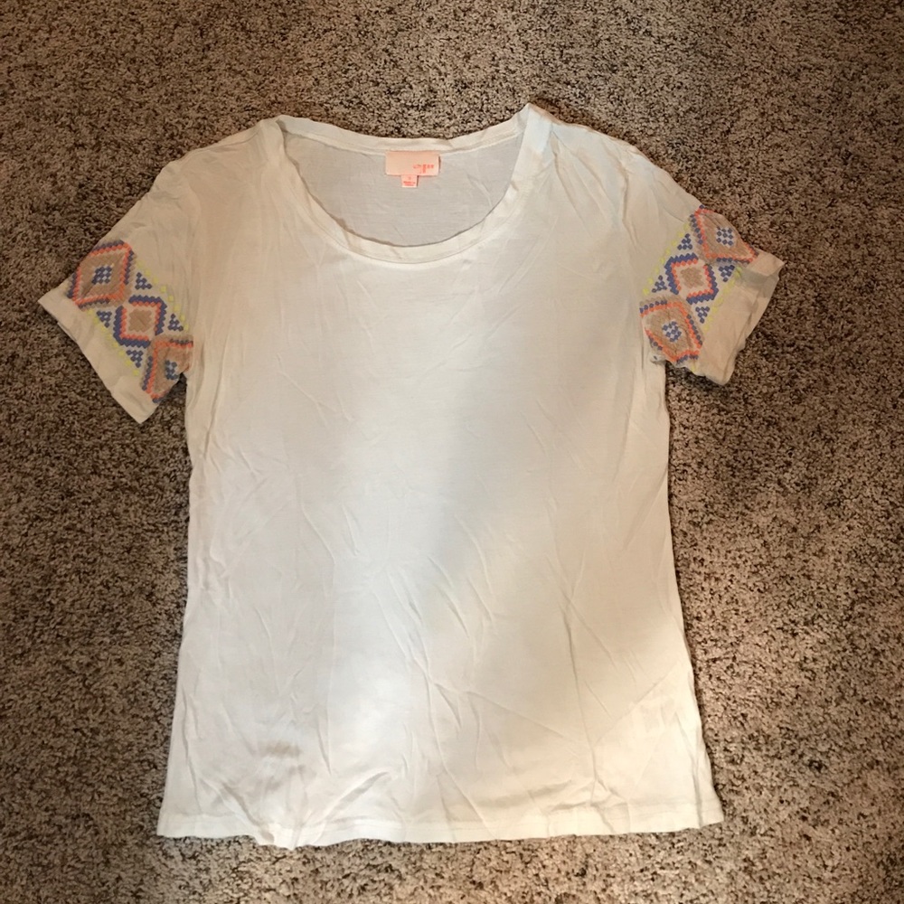 Short sleeve shirt
