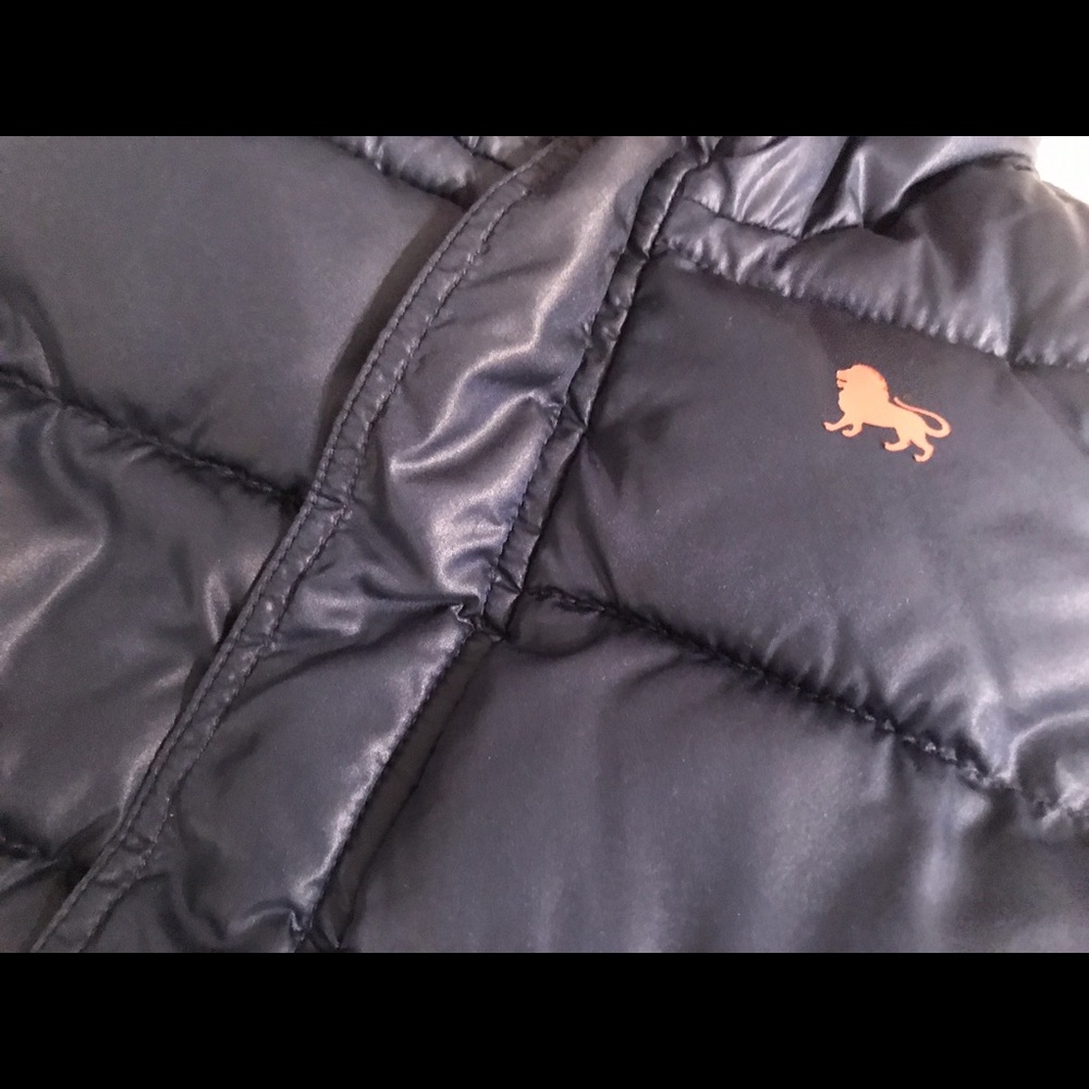 Old Navy bubble Jacket - Picture 2 of 4
