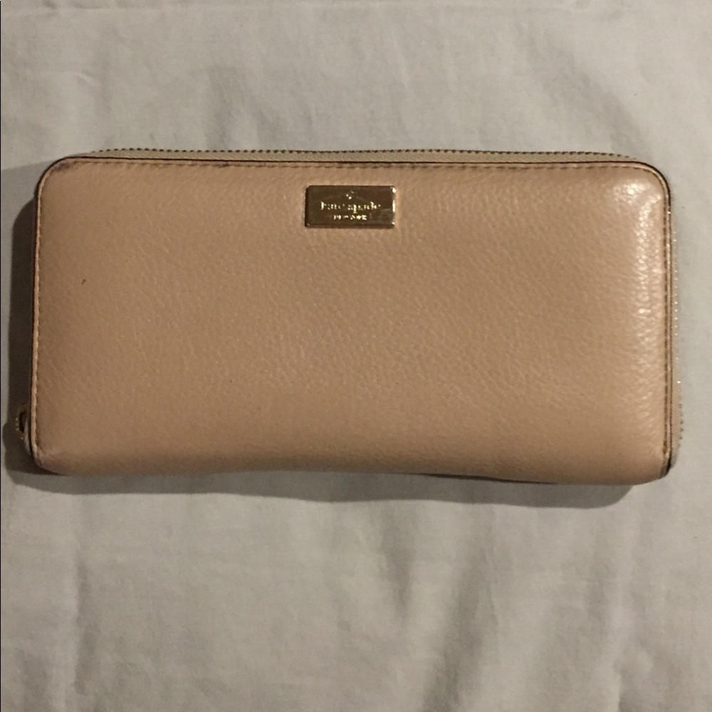 Large Kate spade wallet