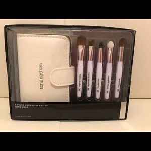 5 Piece Essential Eye Kit with Case