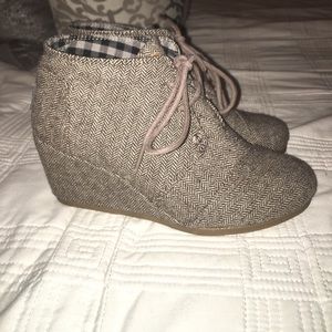 Toms tweed bootie
