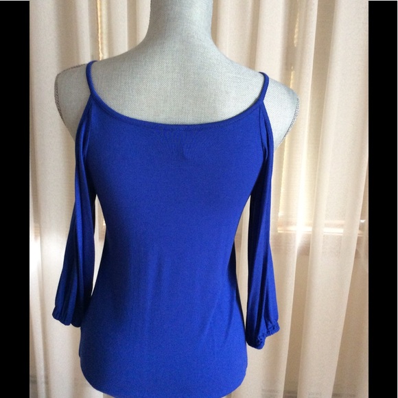 JOLIE USA blouse with open shoulders. Size M - Picture 3 of 4