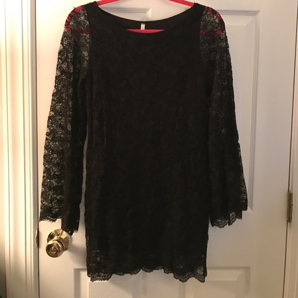 Stunning Audrey 3 + 1 Black lace dress 8