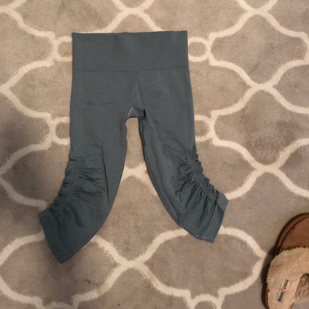 Lululemon crop 4