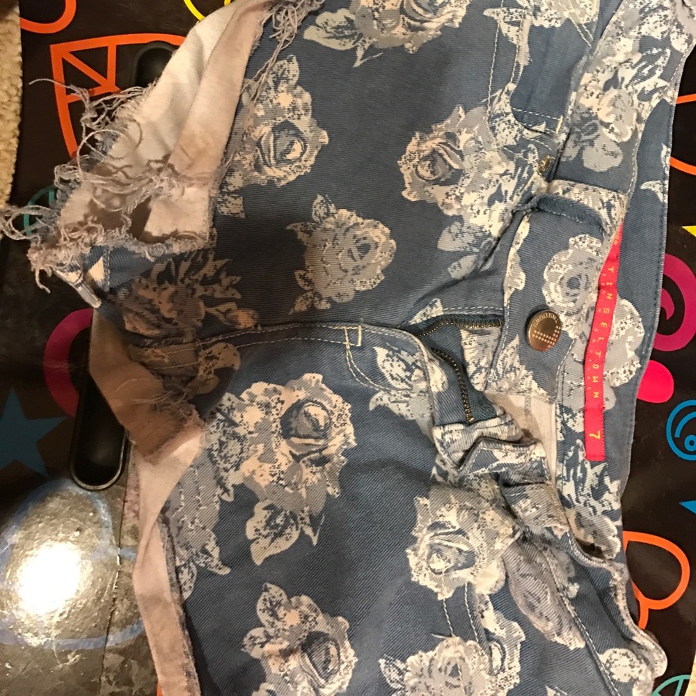 Flower shorts