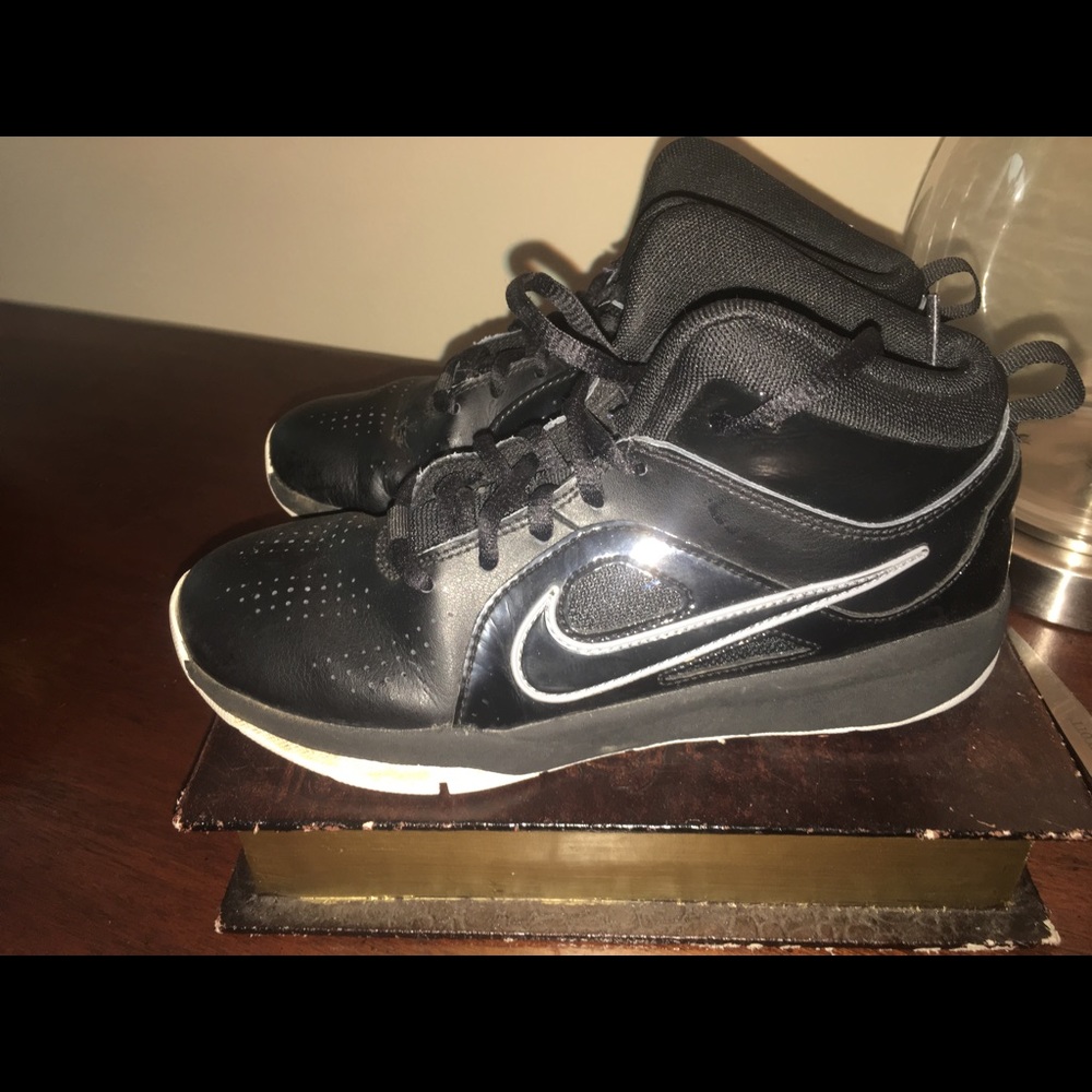 Nike athletic shoes NWOT deal tonight only