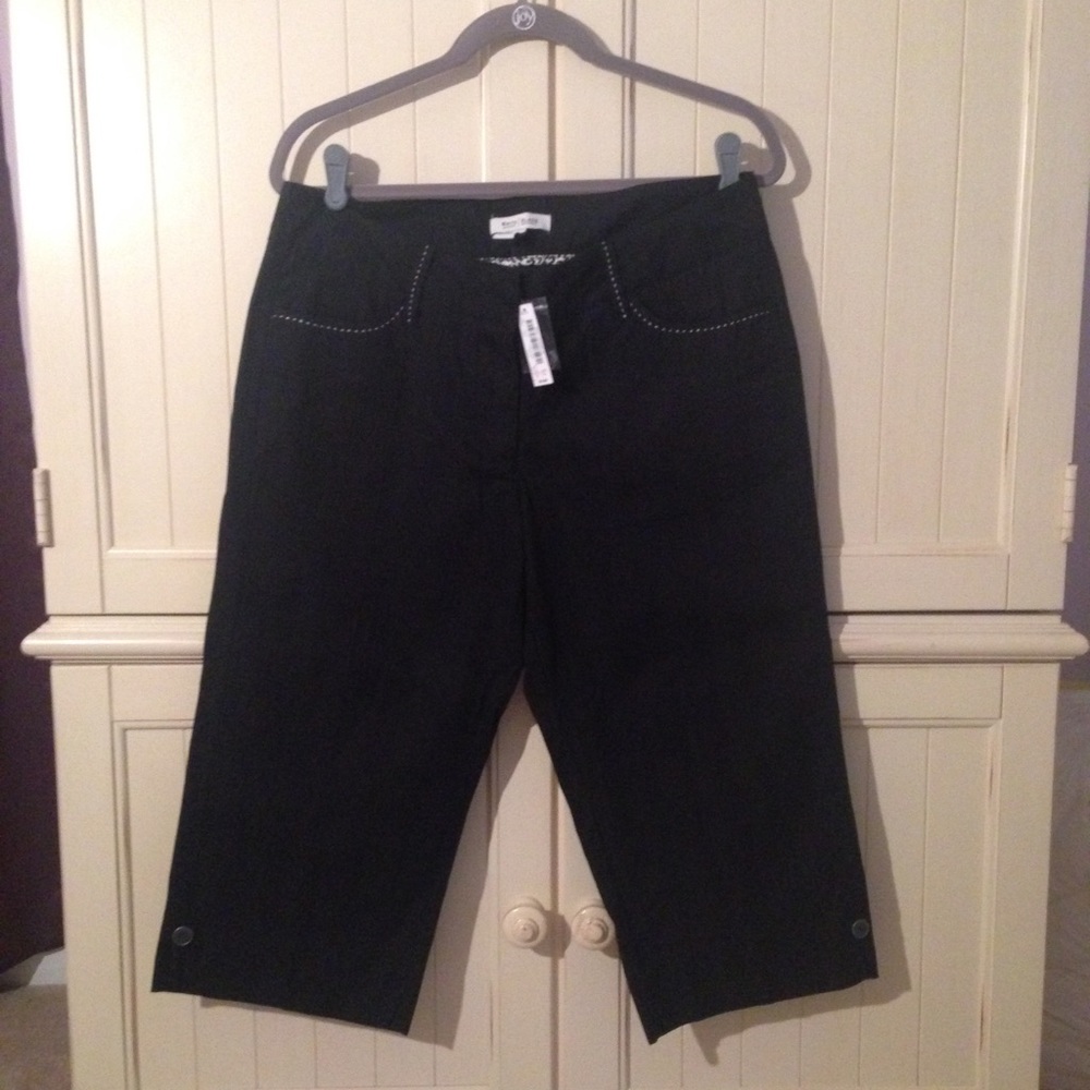 NWT White House black market crop pants