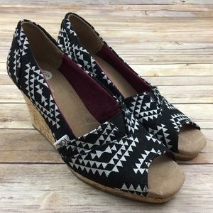 Toms 👡 Tribal Wedges 6.5