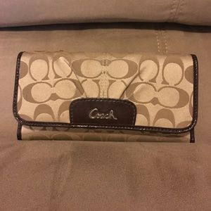 Coach Trifold Snap Wallet