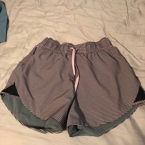 Lululemon short 6
