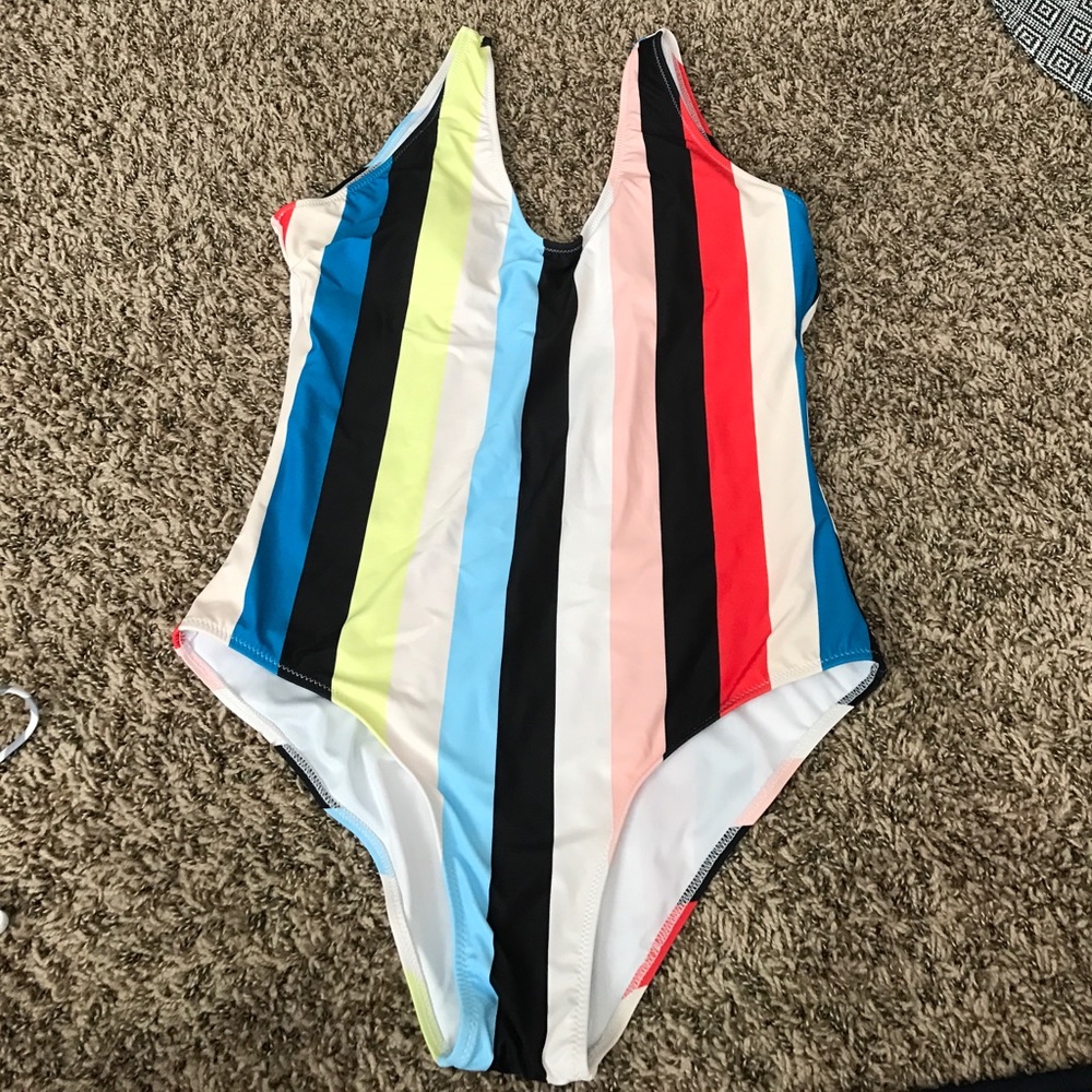 NWT Cupshe Swimsuit