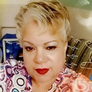 Meet your Posher, Carolyn