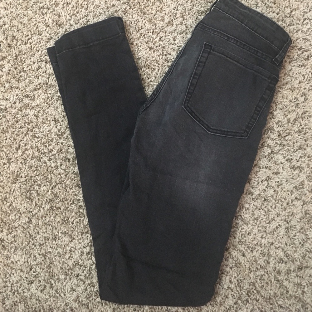 Light black, Gap skinny jeans 👖