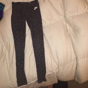 Nike workout leggings