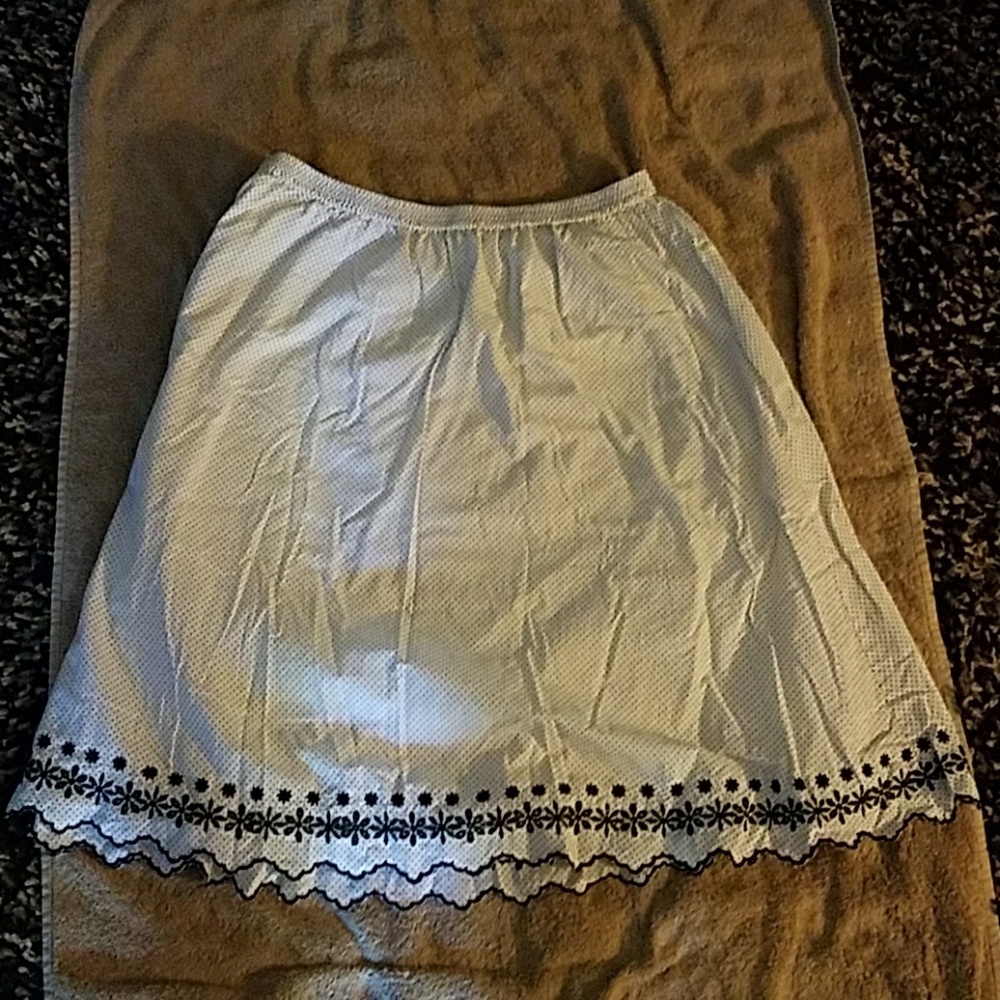 Black and white midi