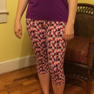 Knockout Crop by VSX Leggings