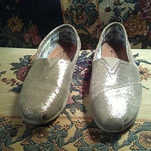Bobs sz 9.5 silver grey slip ons COMFORTABLE