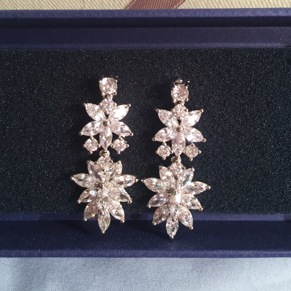 Flower crystal drop down earrings