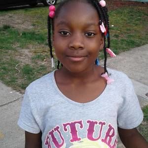 Meet your Posher, Mia