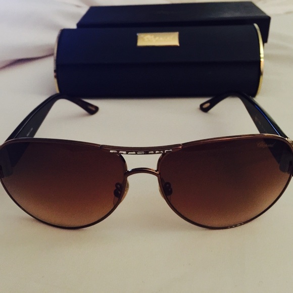 Chopard Aviator Sunglasses - Picture 3 of 6
