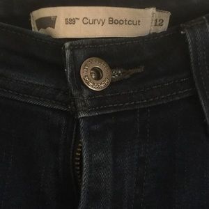 529 curvy cut boot cut Levi's