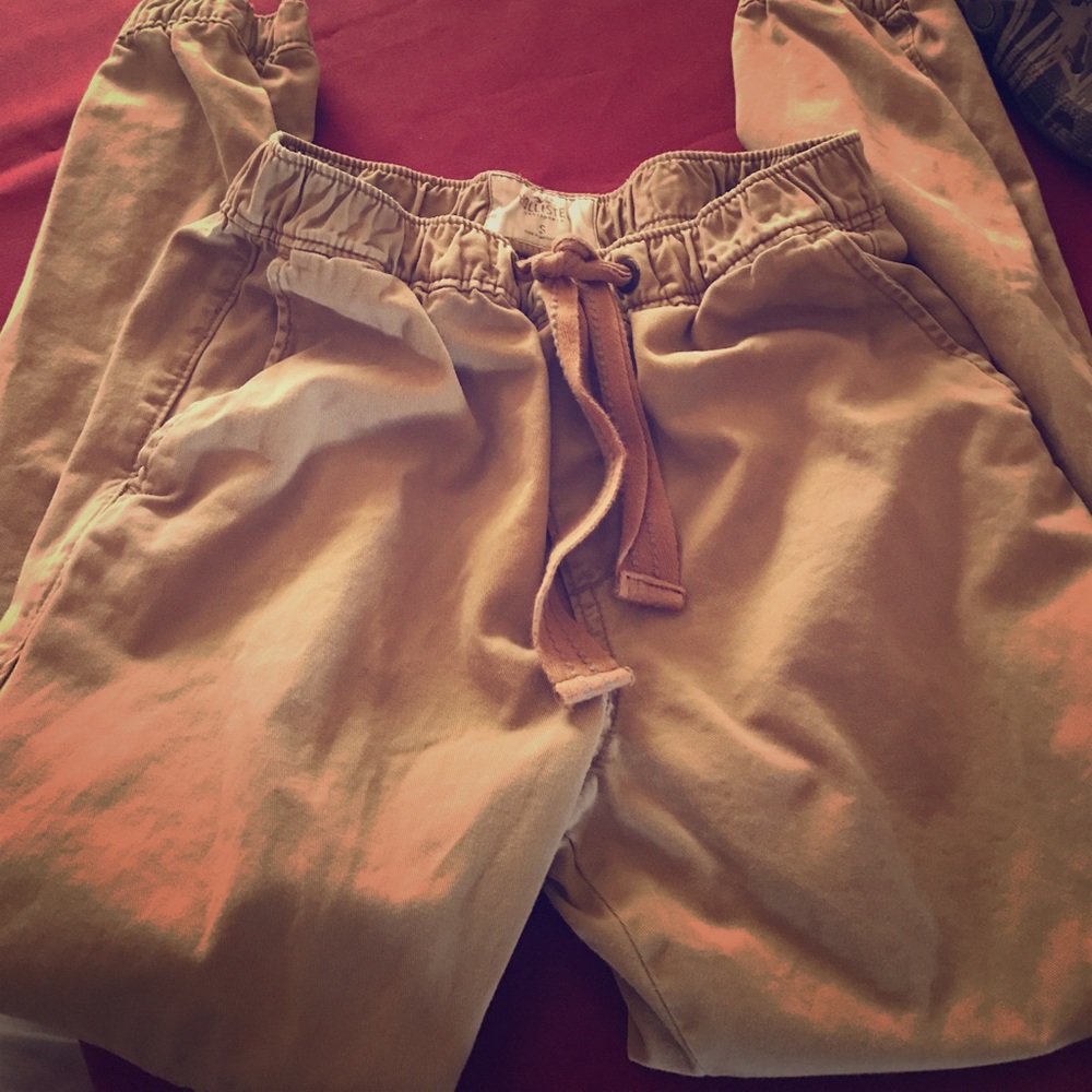 Hollister tan joggers