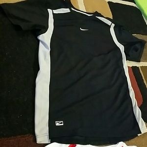 Nike Performance running top size Small