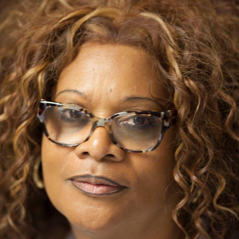 Meet your Posher, Myrna