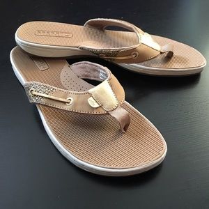 Sperry gold sparkle flip flops