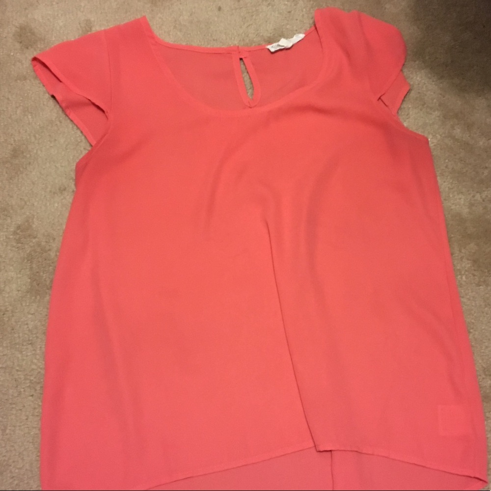 Coral top