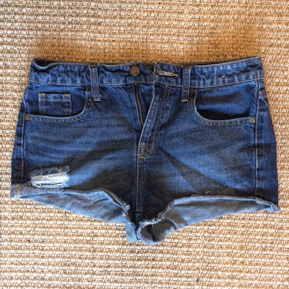 Denim Short Shorts 💕