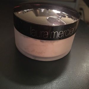 Laura mercier translucent loose setting powder