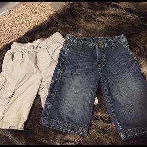 Boys shorts bundle Wrangler and kaki cargo size 10
