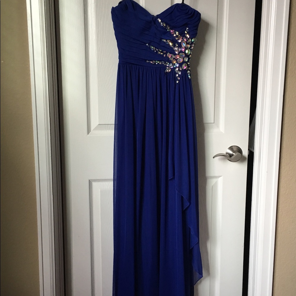 blue tiered prom dress