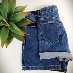 Vintage high waisted shorts Vintage high waisted shorts