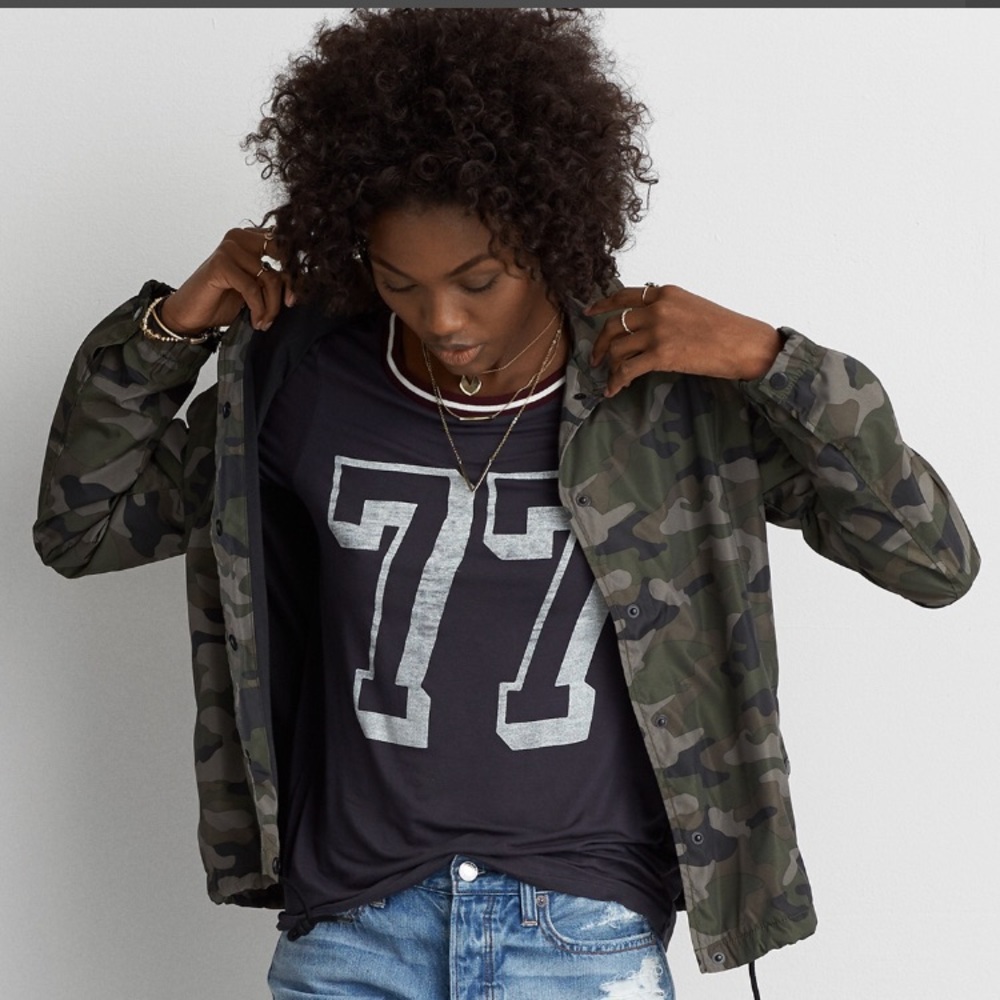 🎀NWT AEO Women's Camo Windbreaker jacket SzS/M🎀