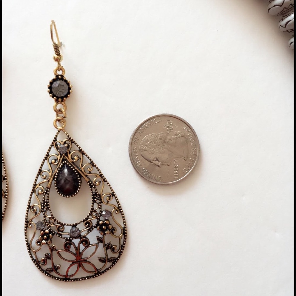 A68 Antique Beautiful Mesh Design Teardrop Earring - Picture 3 of 3