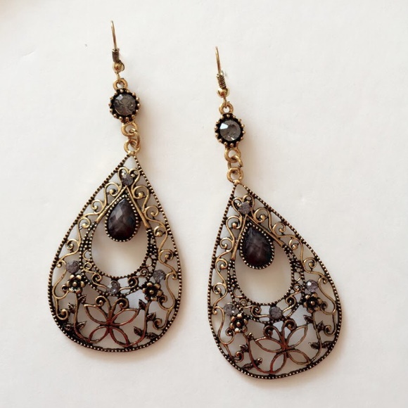 Jewelry - A68 Antique Beautiful Mesh Design Teardrop Earring