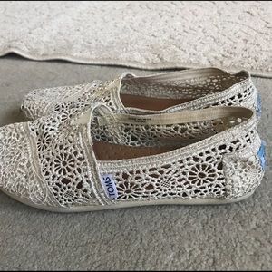 Crochet TOMS