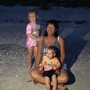 Meet your Posher, Deborah