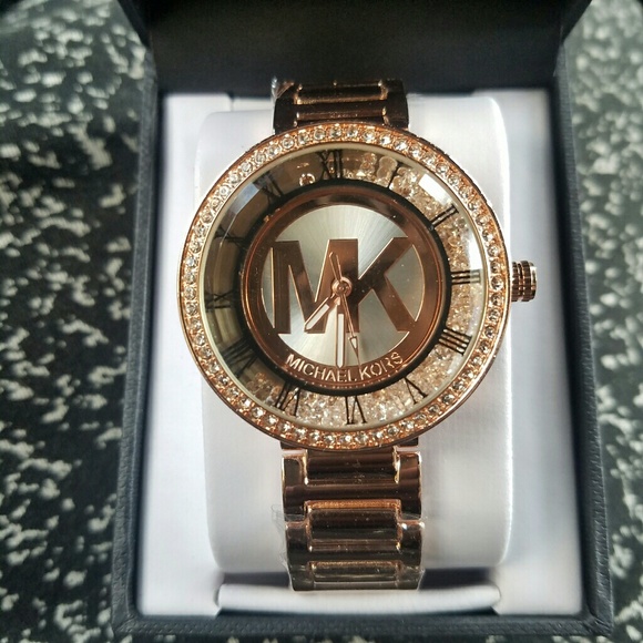 Michael Kors Watches - Picture 7 of 8