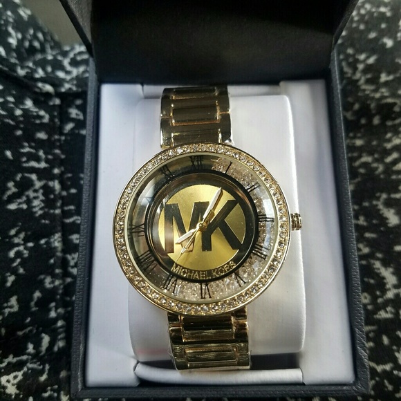Michael Kors Watches - Picture 8 of 8