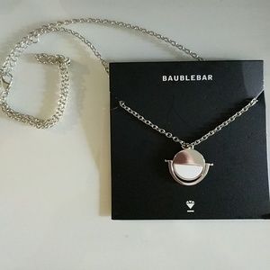 Silver/white pendant necklace ~ Baublebar