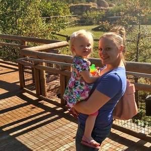 Meet your Posher, Alexis