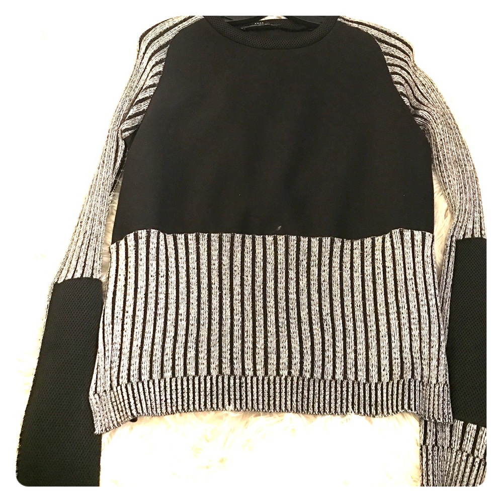 💥black and grey striped sweater💥