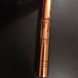 Kylie Cosmetics lip gloss