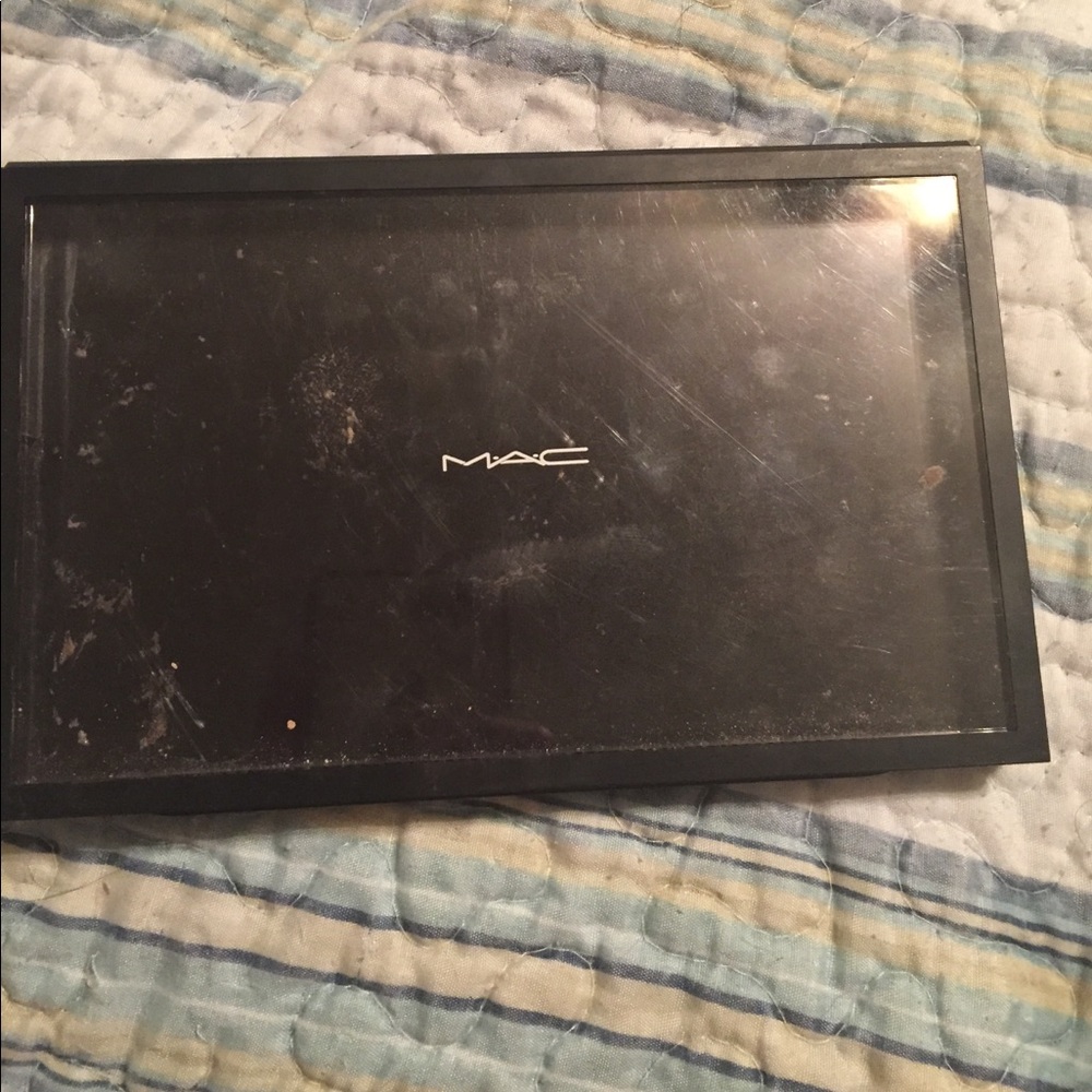Empty MAC Pallet