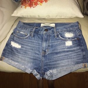 W 26 Abercrombie and fitch high waisted shorts
