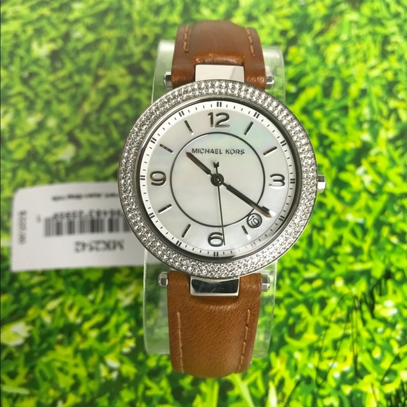 Michael Kors ladies watch main image 4